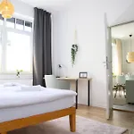 Apartment Garten, Terrasse, 93 M2, 5 Min Bis Zur Warnow Rostock
