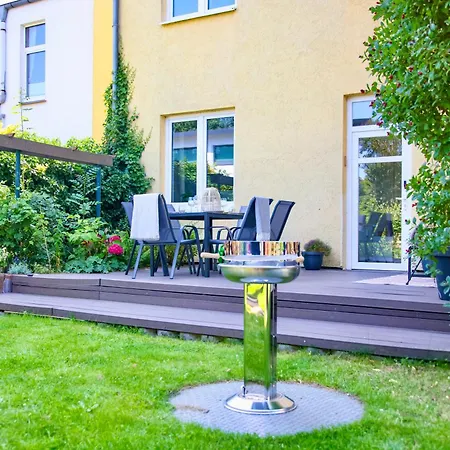 Apartment Garten, Terrasse, 93 M2, 5 Min Bis Zur Warnow