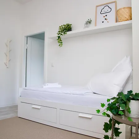 Apartment Garten, Terrasse, 93 M2, 5 Min Bis Zur Warnow