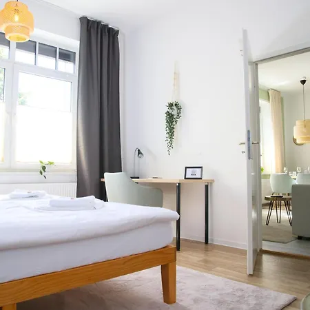 Apartment Garten, Terrasse, 93 M2, 5 Min Bis Zur Warnow Rostock